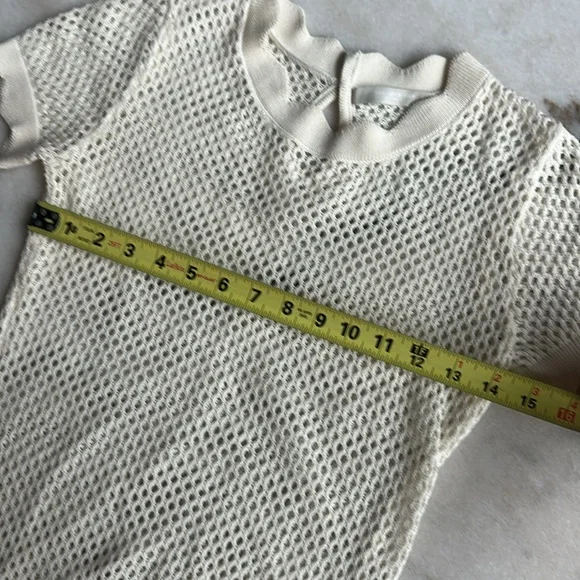 Revolve One Grey Day crocheted mesh short sleeve sweater - Picture 5 of 10